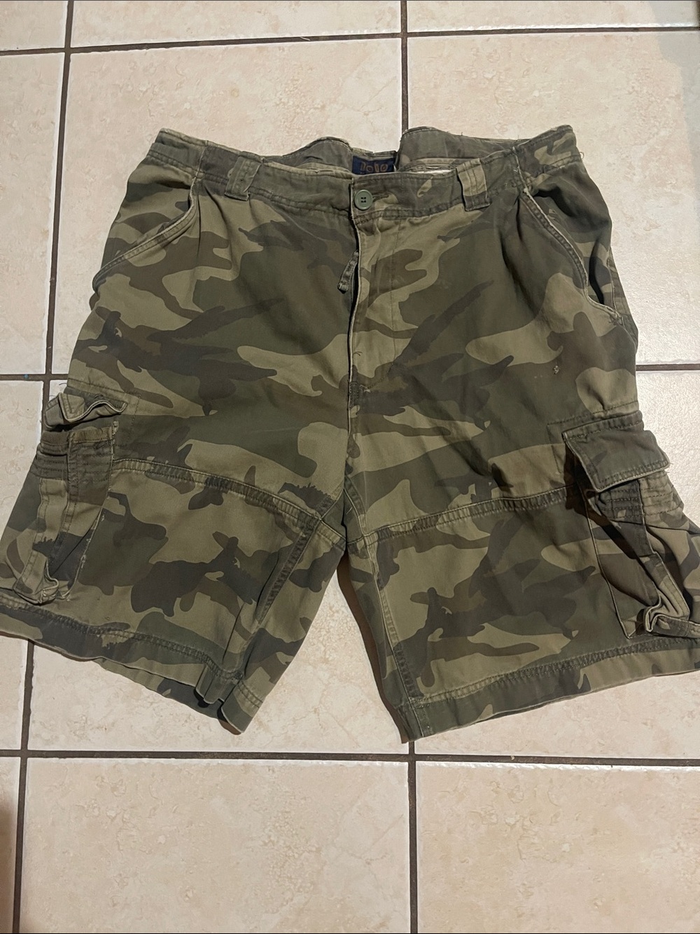NOBO Men's Camo Cargo Shorts - Olive Green